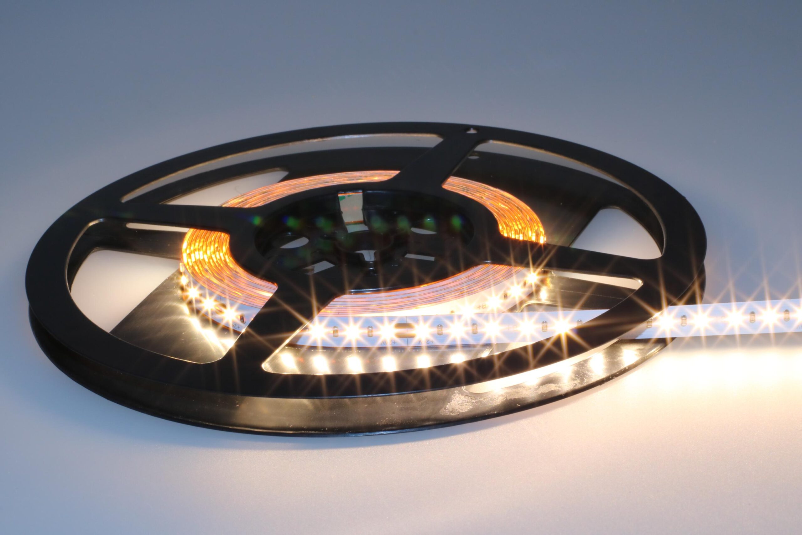 LED pás 6W, 24V, 120pcs/m - 2216 SMD, NW, IP20, šírka 8mm